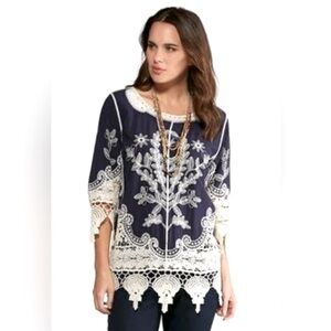 EST. 1946 Embroidered Black and Cream Crochet Boho Top. Size Small